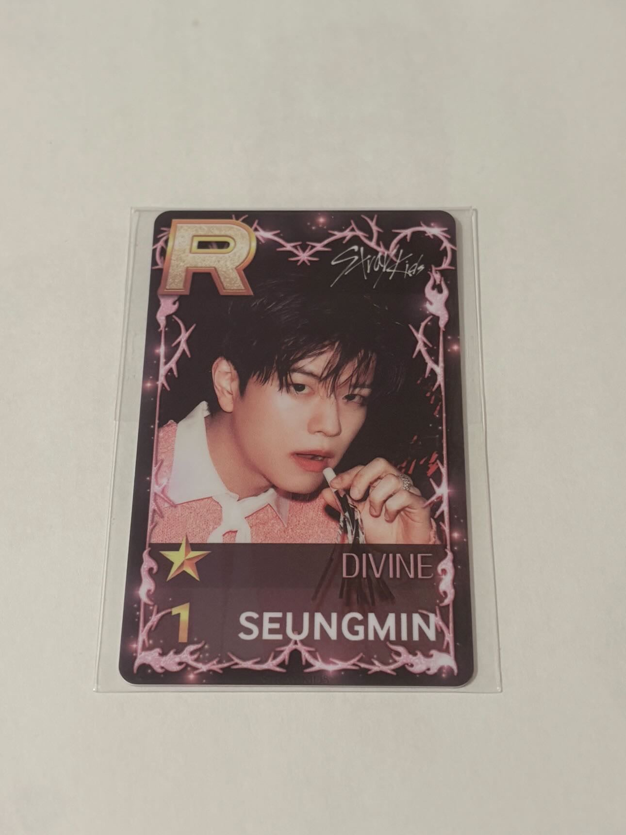 STRAY KIDS - SSJYP DIVINE (SEUNGMIN)