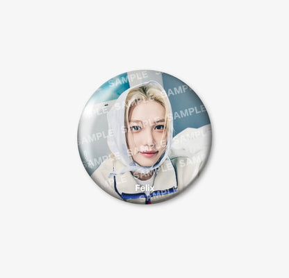 [PRE-ORDER.] STRAY KIDS - RUN IT JAPAN TOUR MD (PHOTO BADGE.)