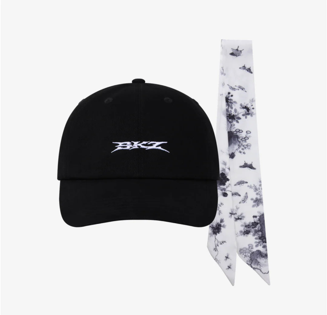 [PRE-ORDER.] STRAY KIDS - RUN IT MD (BANDANA BALL CAP)