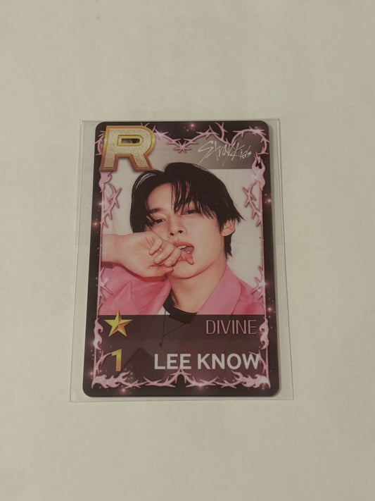 STRAY KIDS - SSJYP DIVINE (LEE KNOW)