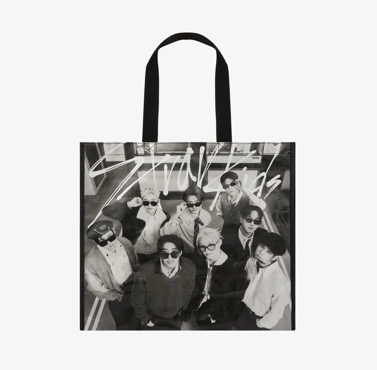 [PRE-ORDER.] STRAY KIDS - RUN IT JAPAN TOUR MD (SHOPPING BAG.)